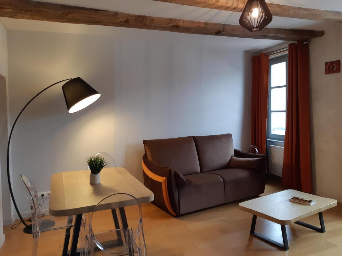 Appartement A-Mi-Chemin - Centre-Ville De Tournus Exterior photo